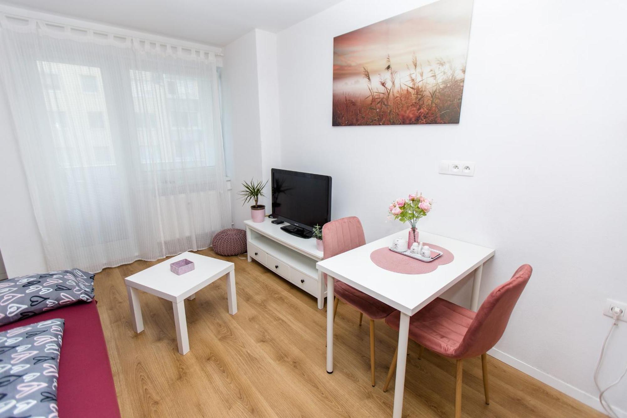 Apartment Near The Ondrej Nepela Winter Stadium براتسيلافا المظهر الخارجي الصورة